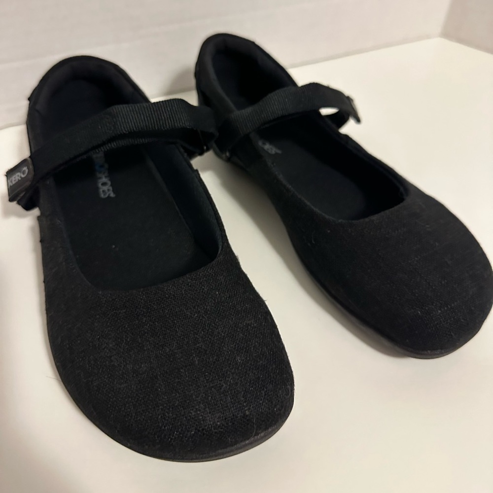 Cassie-Hemp xero shoes. Super comfy, made with an eco-friendly hemp canvas upper